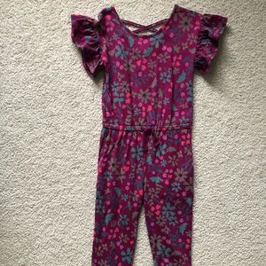 Tea size 5. NWOT. Romper